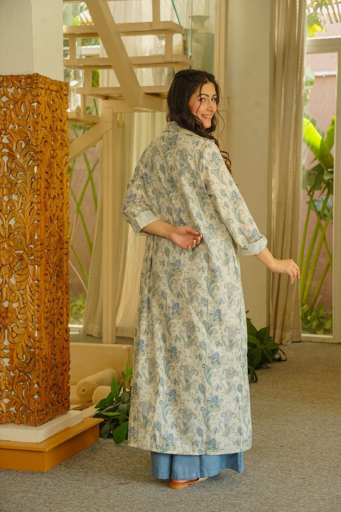 Aksheera Kurta Set with Jacket