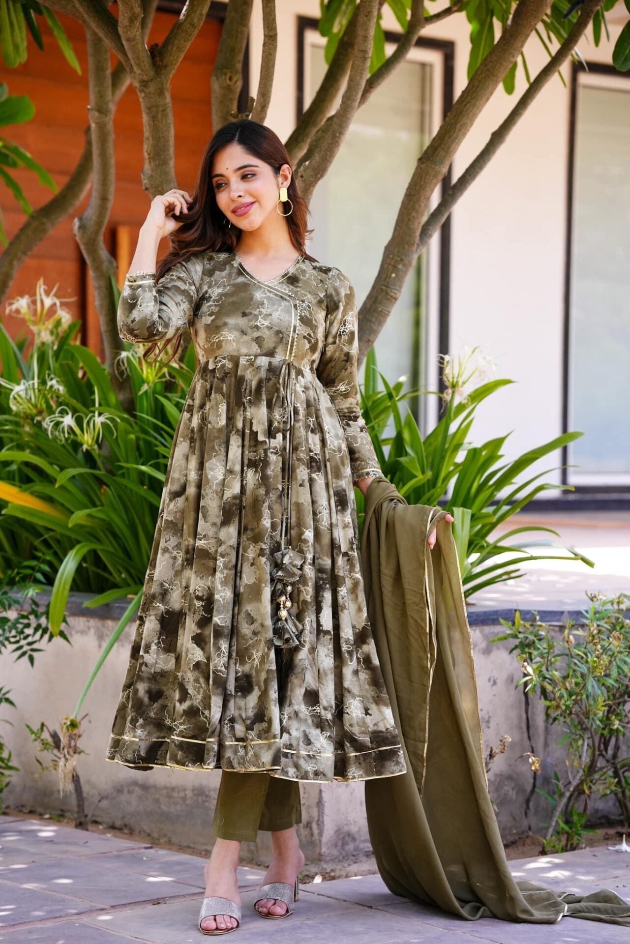 kaleidoscope elegance green suit set XS