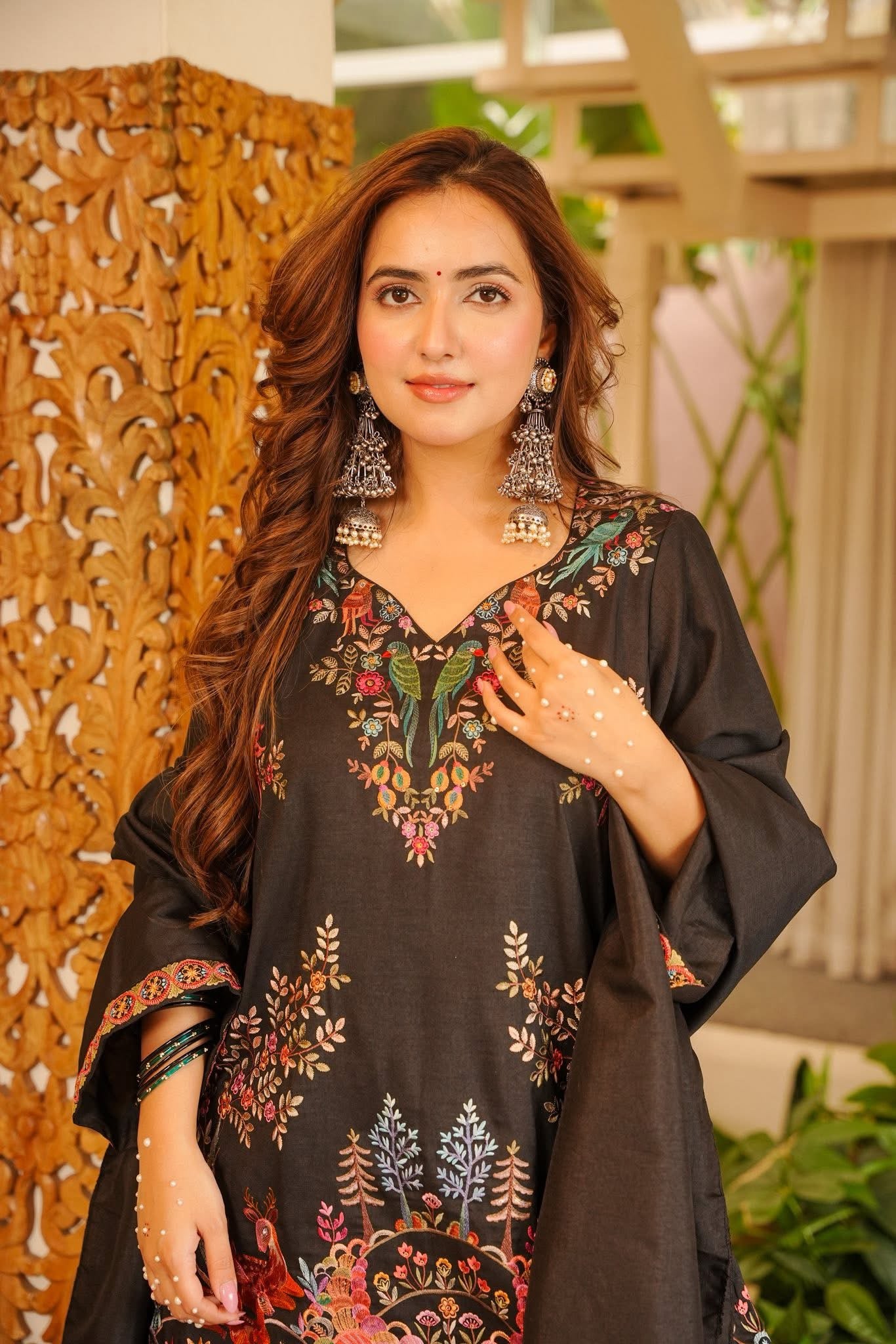 Ishaara Black Farshi Salwar Set