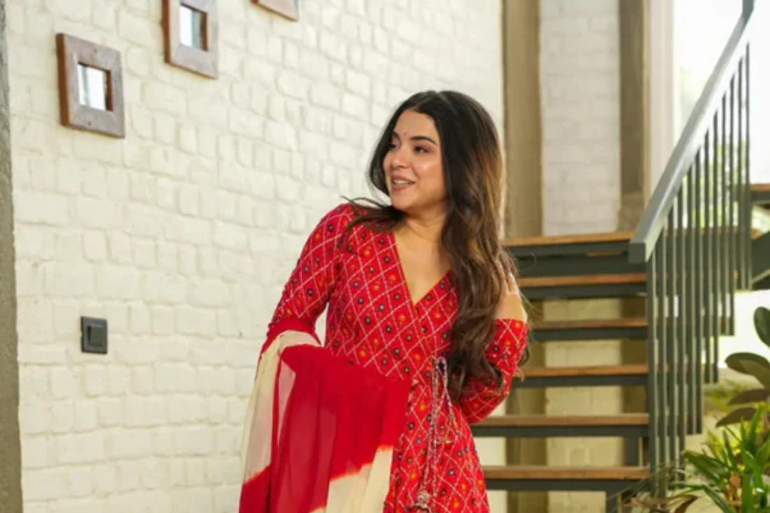women ethnic dresses Black Thread Embroidered Dress, Indian Wear, Girls Dress, Dresses, Indian Suits, Rich Hippie Wear, Boho Gowns, Wedding Wear 5 Tips for shopping ethnic