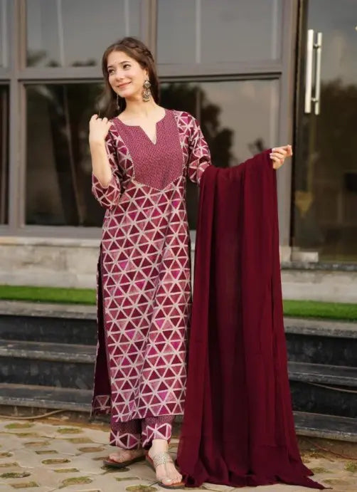 Celebrating in Style: The Latest Trends in Stylish Kurti Designs