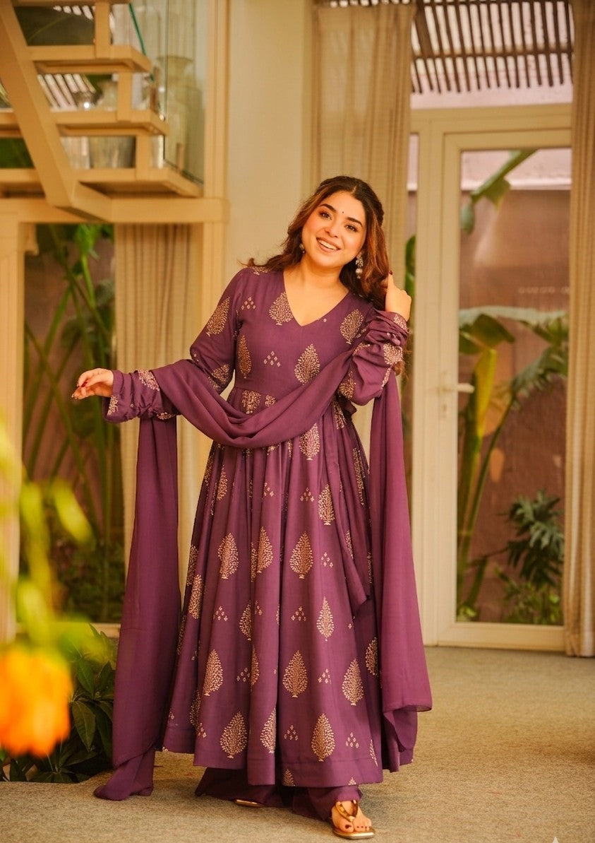 Niyati Printed Rayon Suit Set