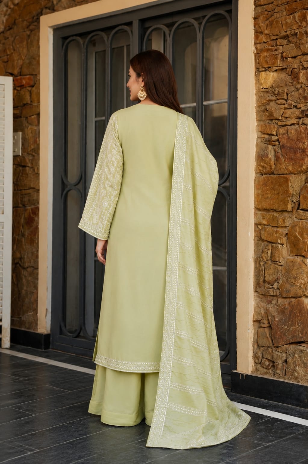 Saanvika Heavy Embroidered Kurta Set