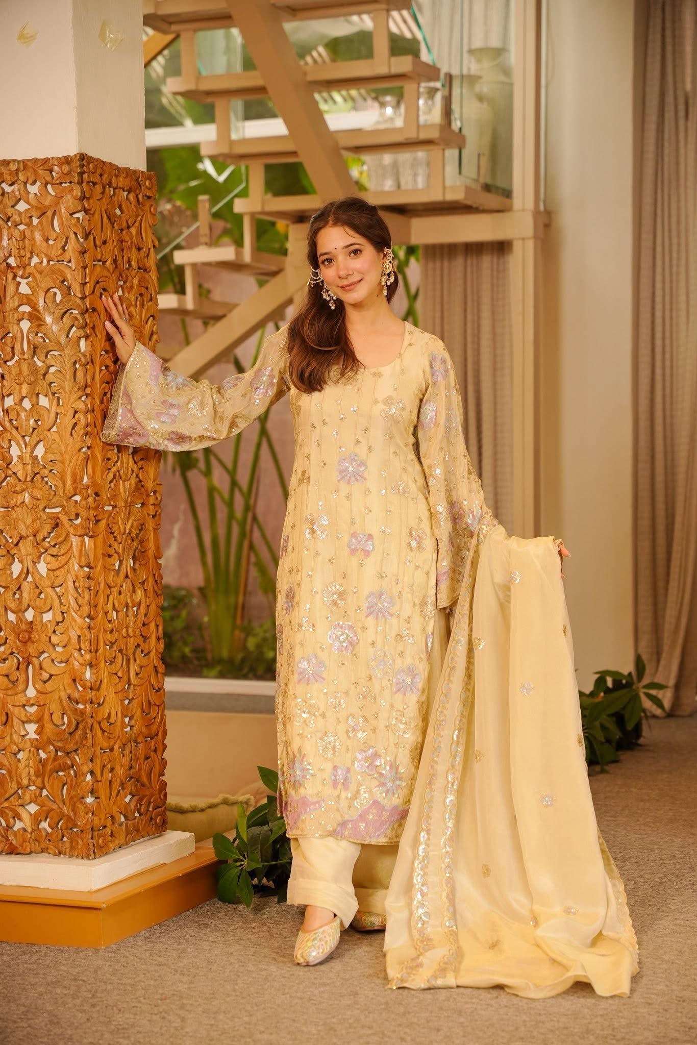 Avyraaj Heavy Kurta Set