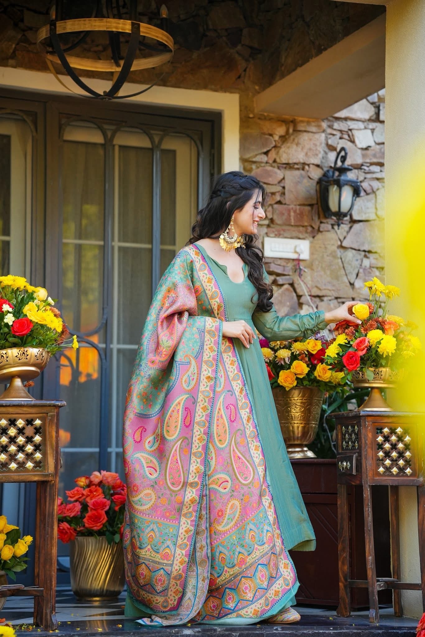 Oruvina Wedding Wear Suit Set