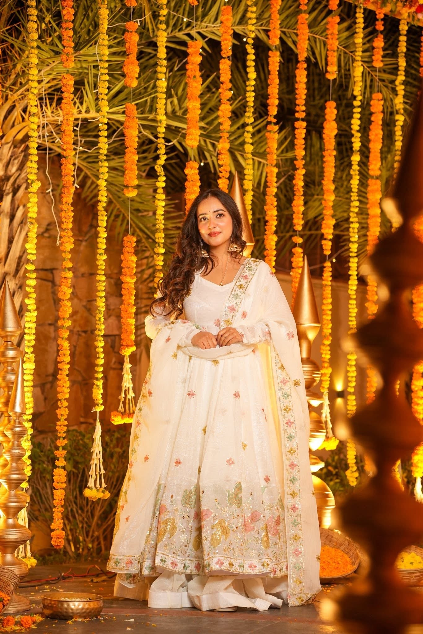 Suri White Organza Anarkali Suit Set