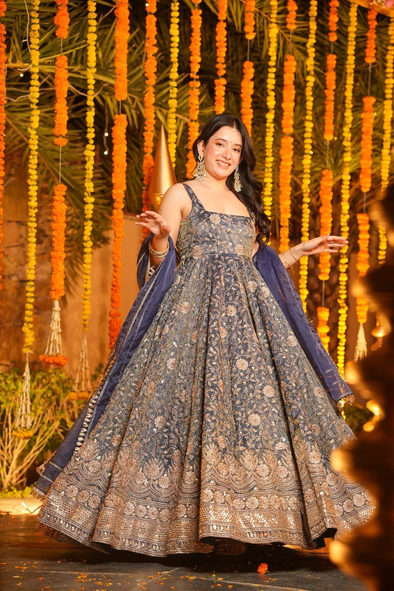 Vaishvika Heavy Maxi Set