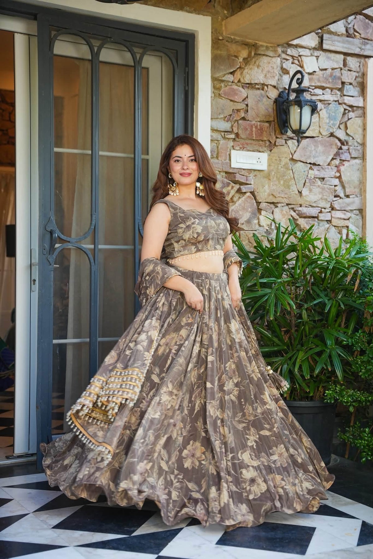 Elarvisha Floré Lehenga Set