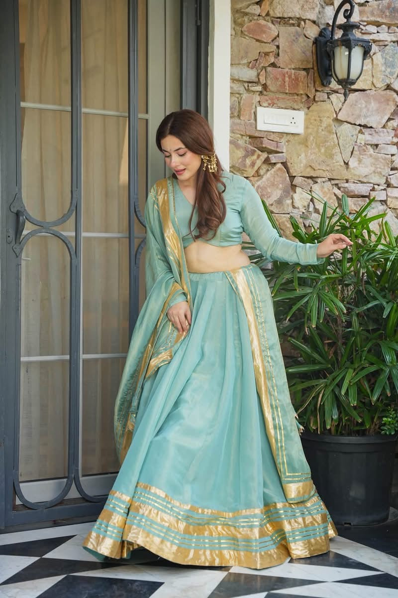 Aaina Glam Lehenga Set