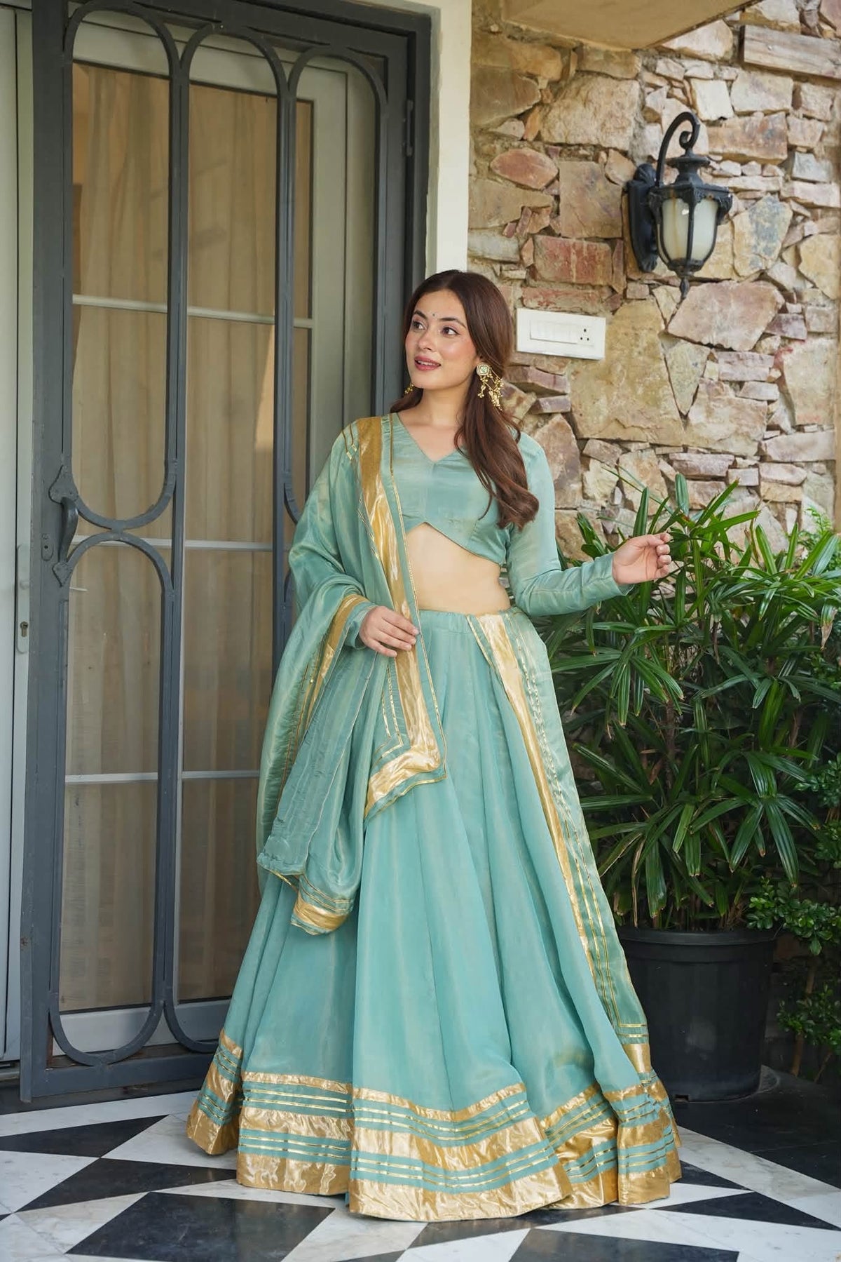 Aaina Glam Lehenga Set