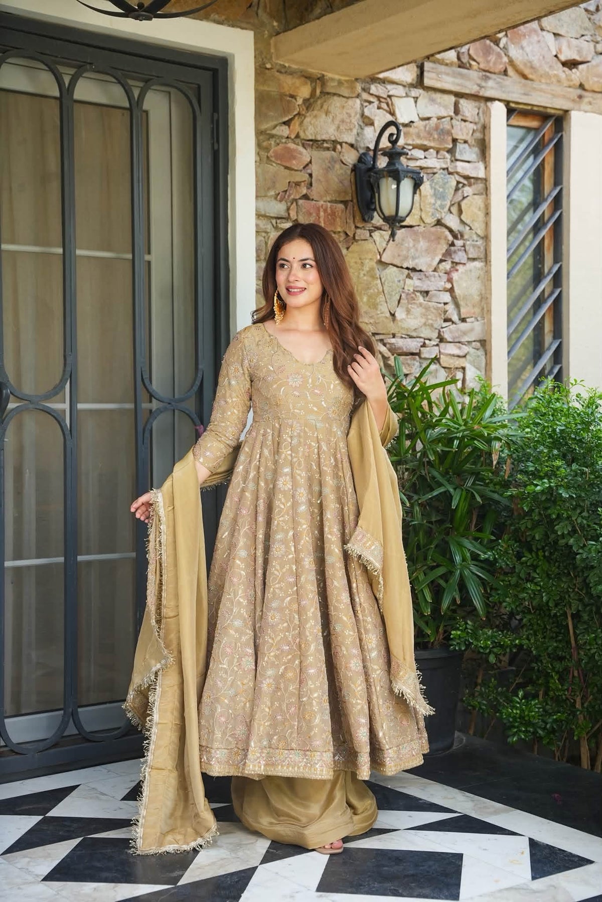 Sonchafa Glam Anarkali Suit Set