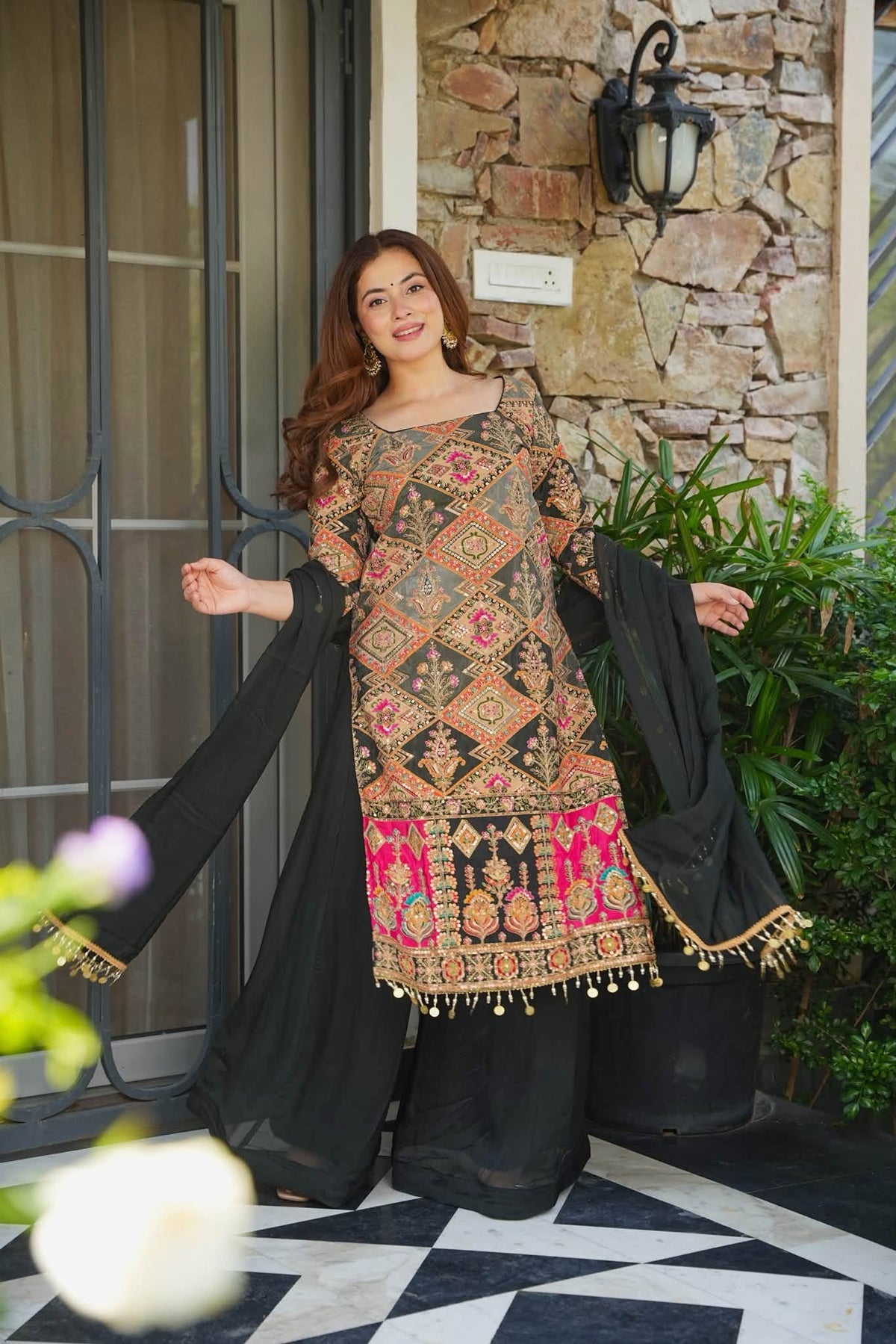 Kalin Raatri Straight Kurta Set