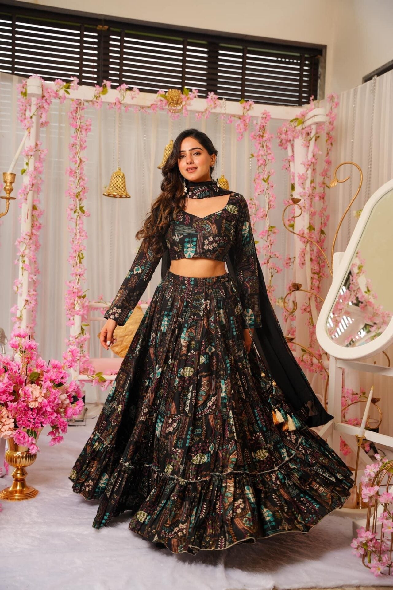 Farisha black lehenga set