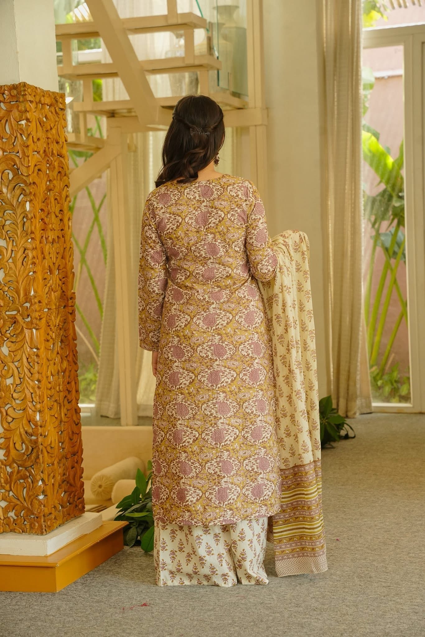 Ekavira Floral Cotton Straight Kurta Set