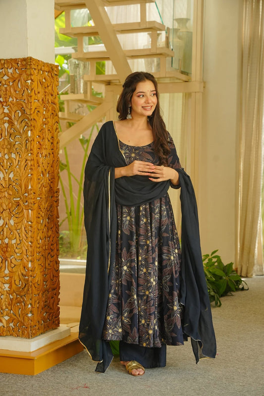 Hiranika Rayon Anarkali Suit Set