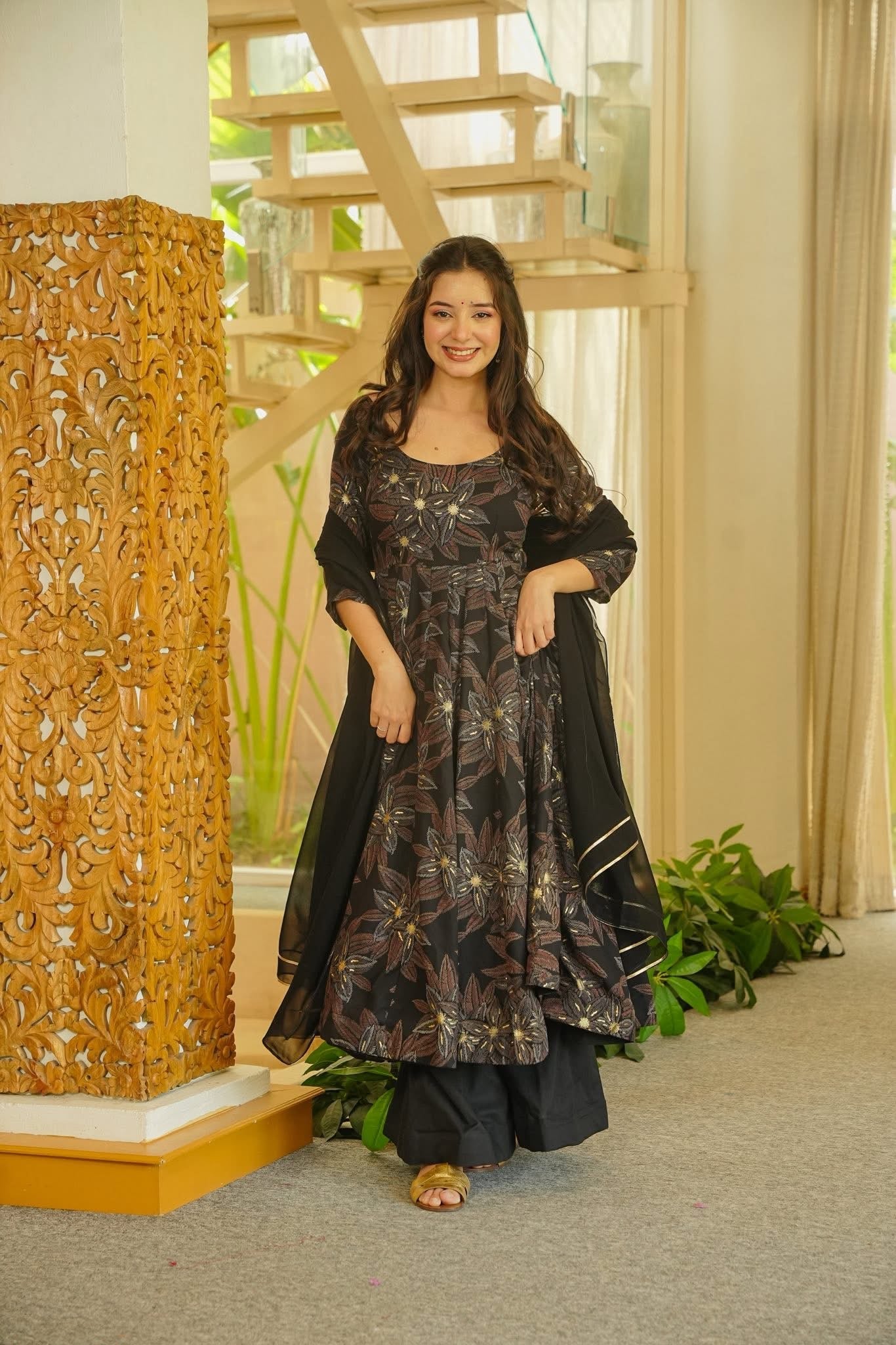 Maanogya Rayon Anarkali Suit Set