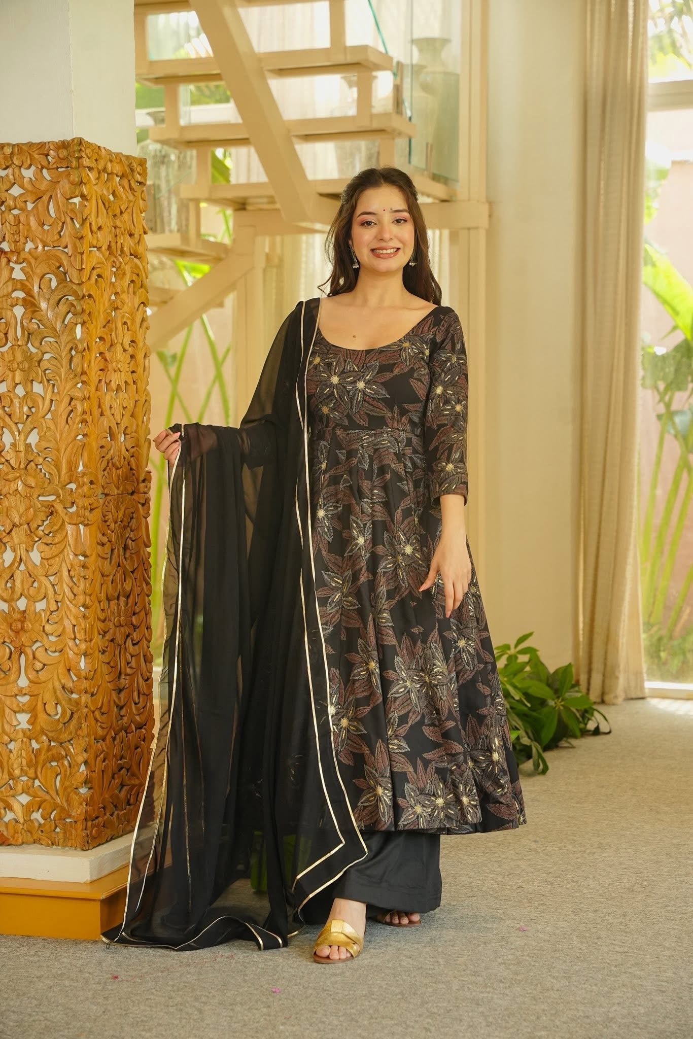 Maanogya Rayon Anarkali Suit Set