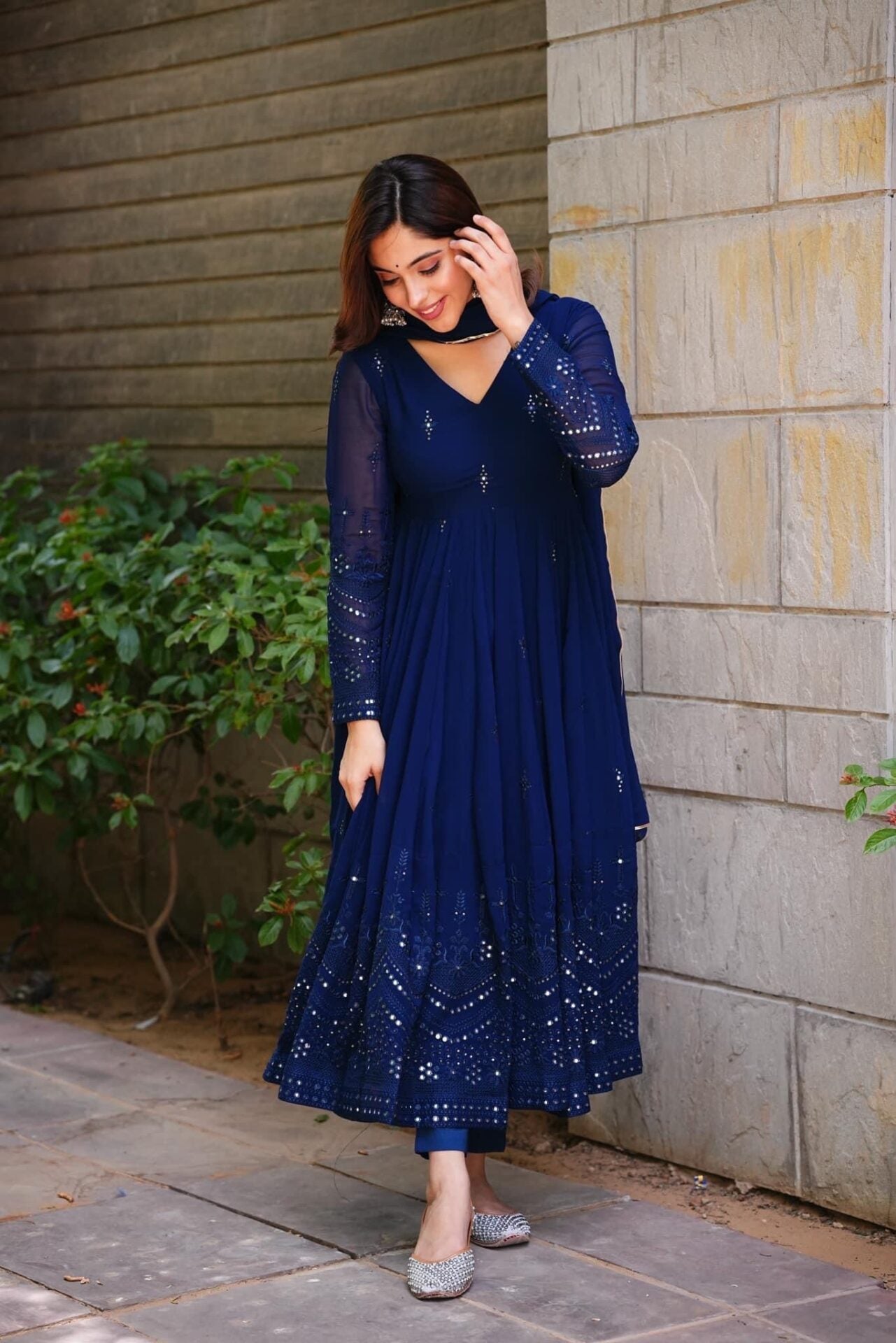 whispering breeze georgette embroidered suit set