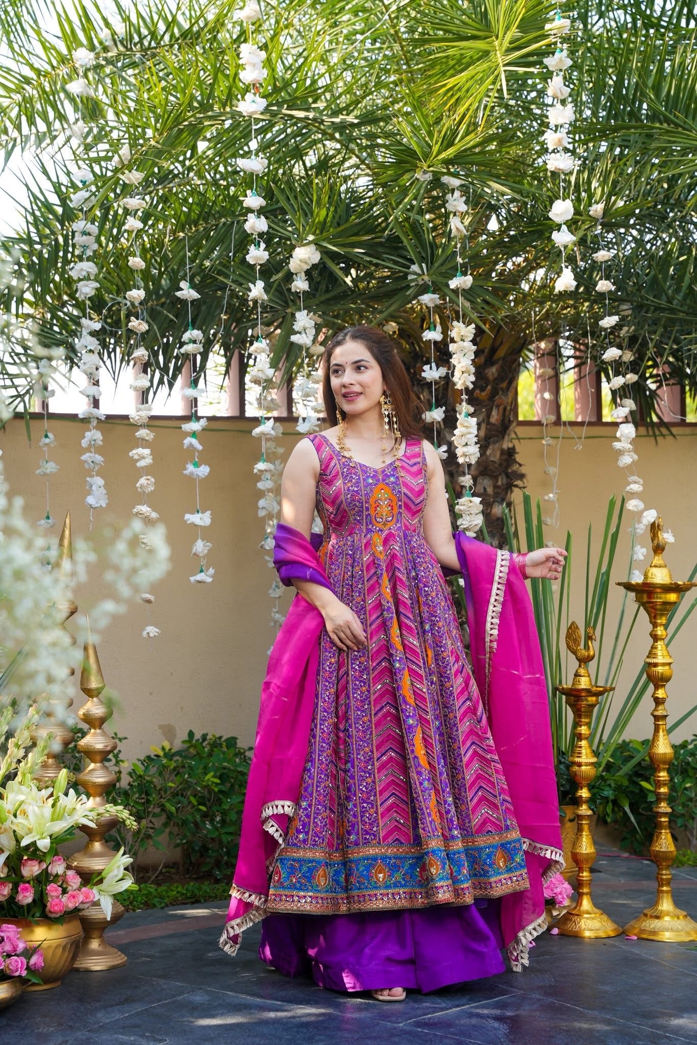 Nandika Vibrant Heavy Wedding Wear Suit Set