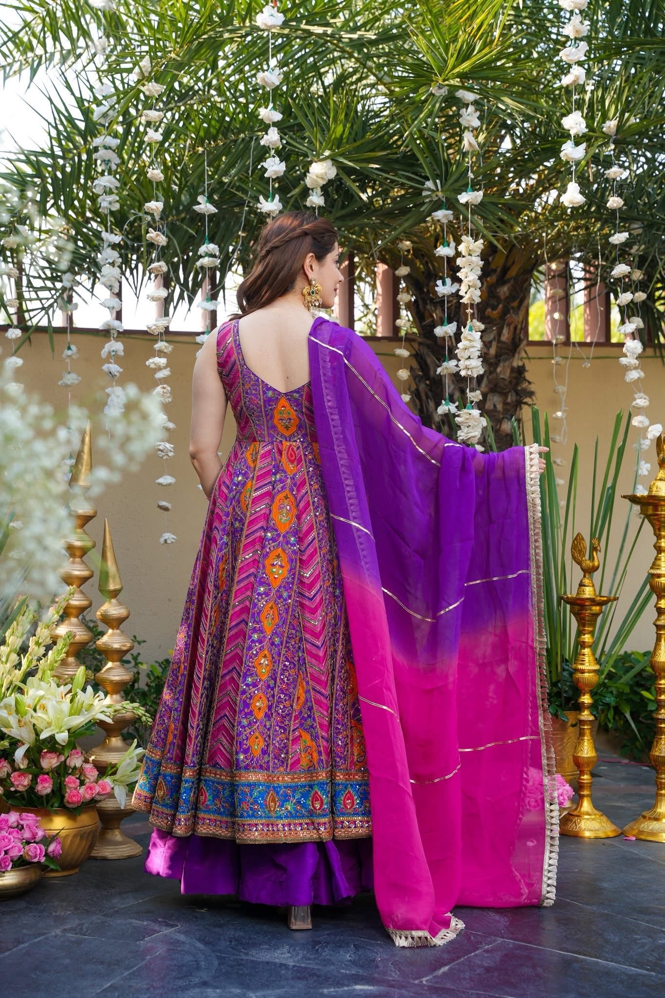 Nandika Vibrant Heavy Wedding Wear Suit Set