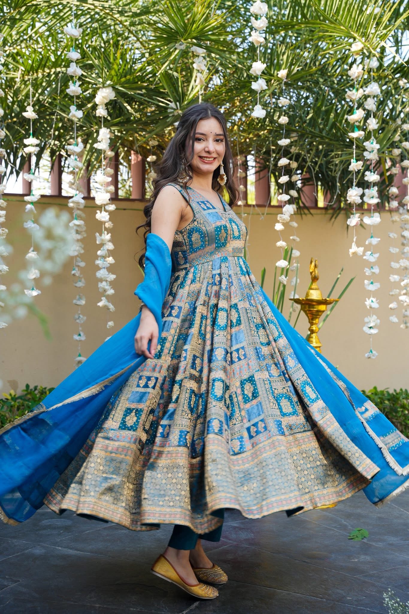 Saanjariya Blue Wedding Wear Anarkali Suit Set