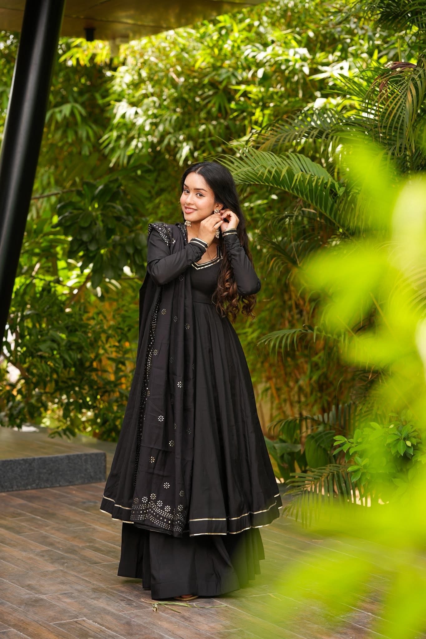 Glimmer in Black Suit Set