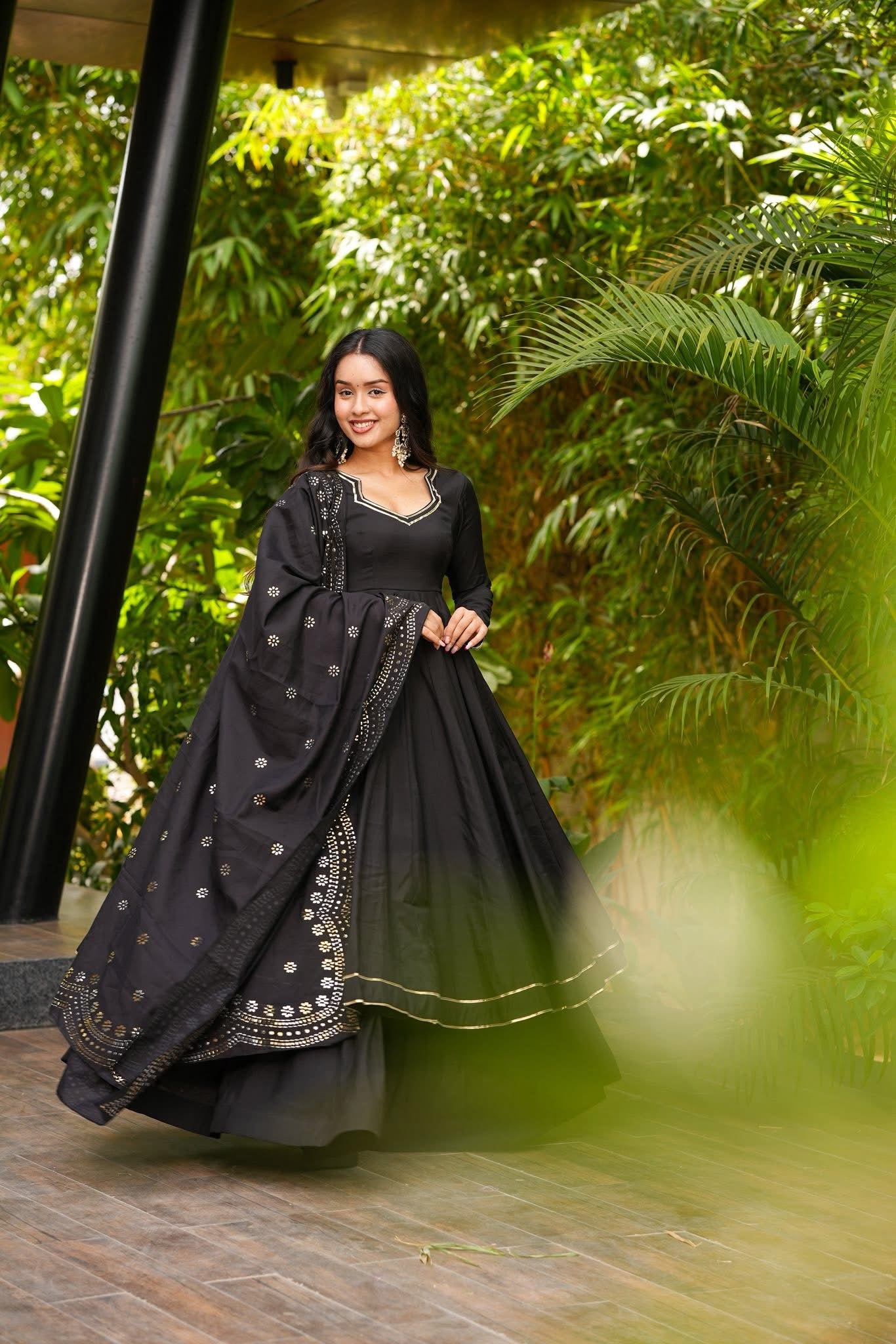 Glimmer in Black Suit Set