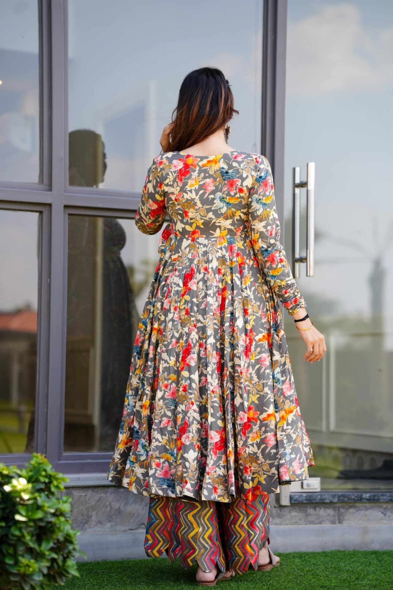 sandhya grey floral suit set