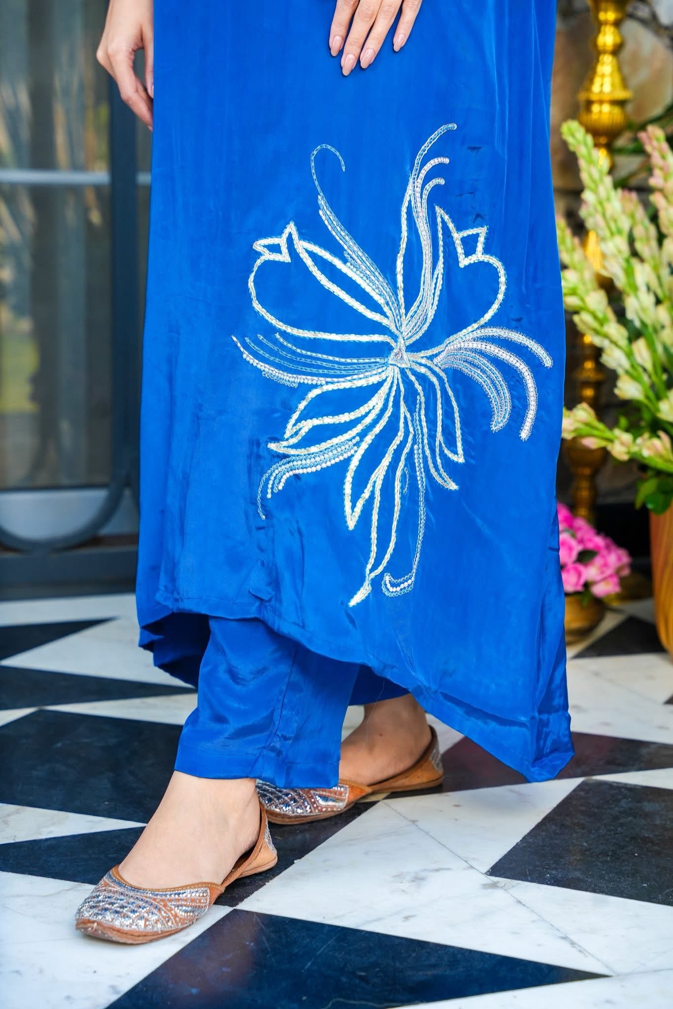 Crepe Elan Side Embroidery Kurta Set