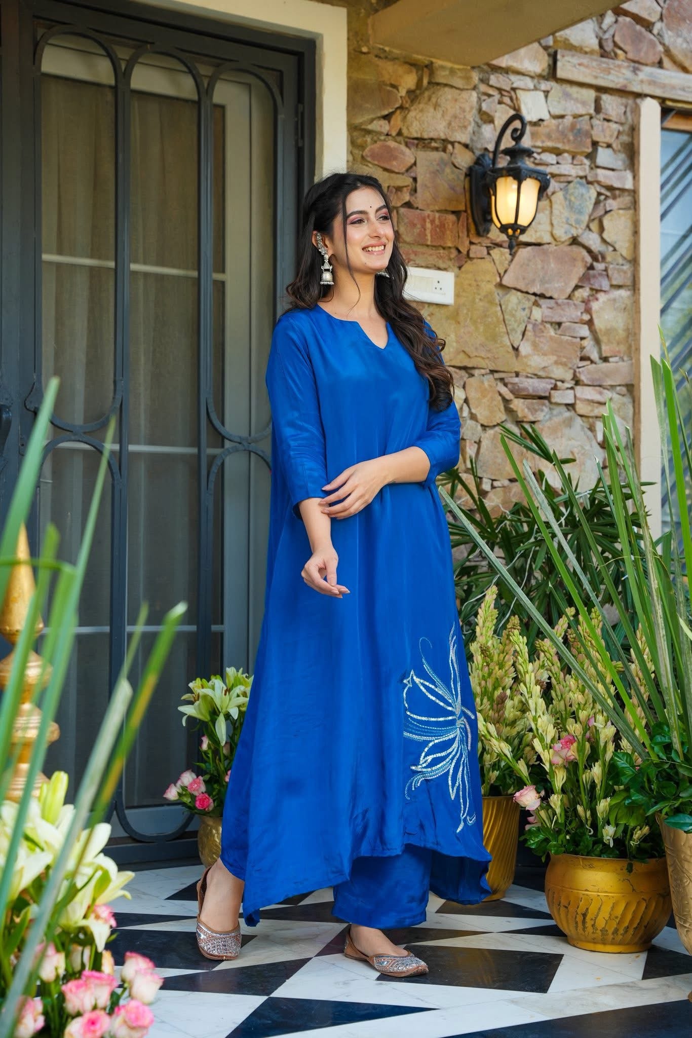 Crepe Elan Side Embroidery Kurta Set