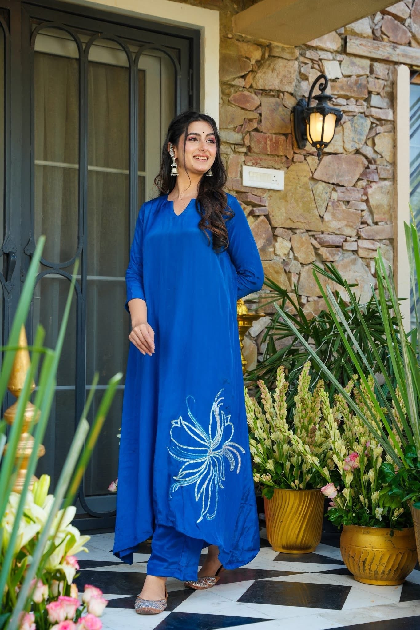 Crepe Elan Side Embroidery Kurta Set