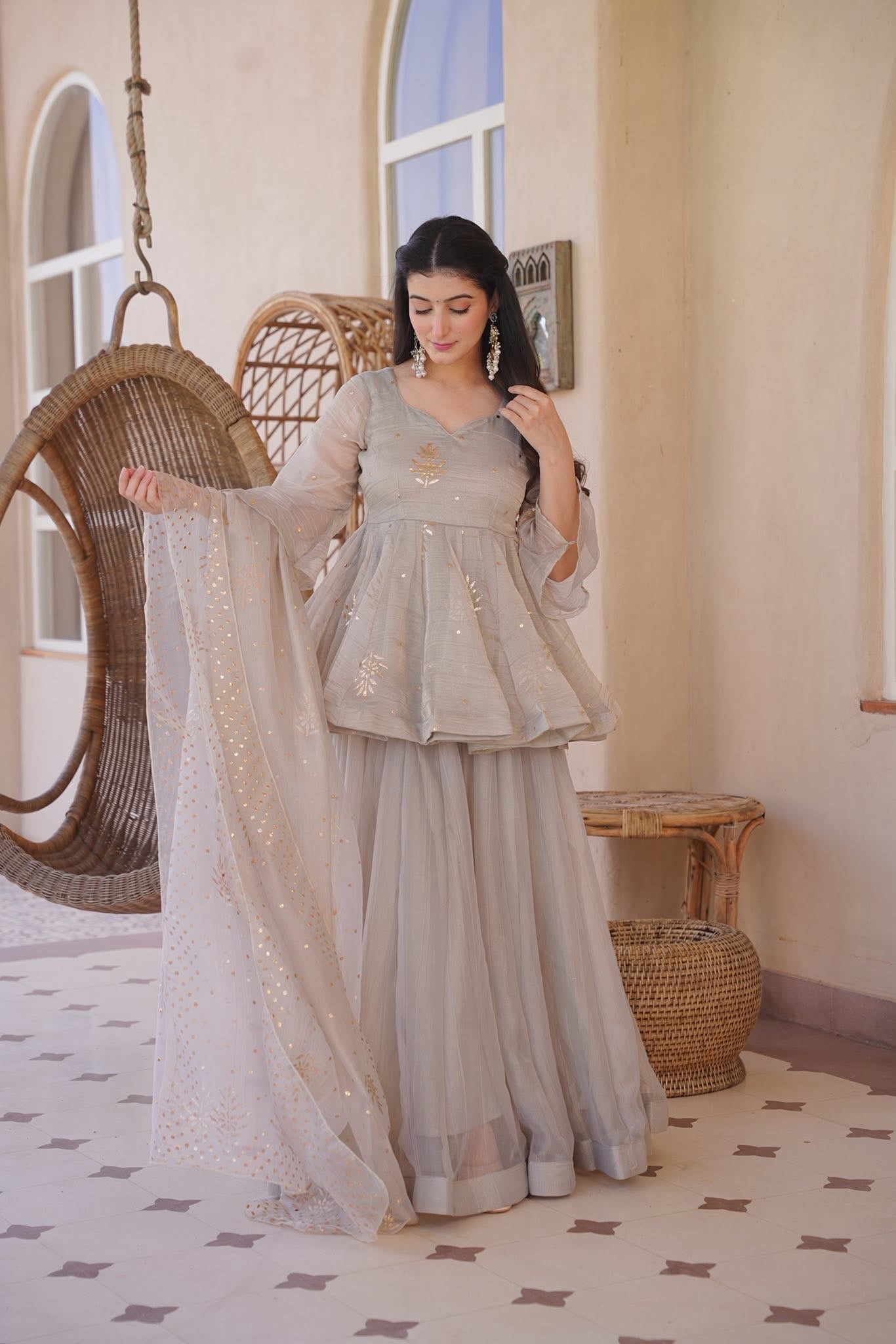 Aahinika Glam Festive Kurta Set