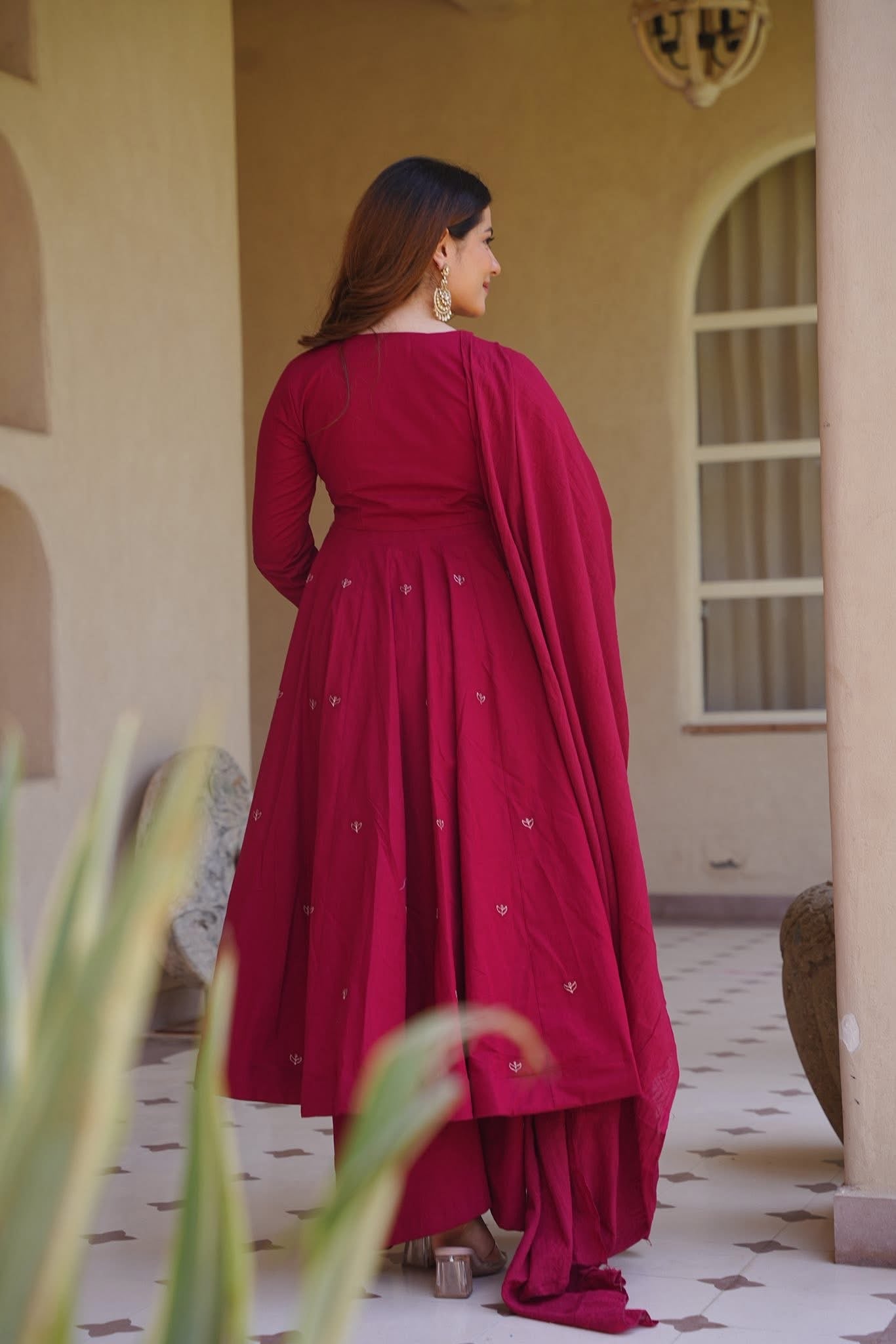 red anarkali dress Buy Ritvarya Suit Set Online in India Country Western L - Spaghetti Strap Full Sleeves Color:soft blue (Photo)