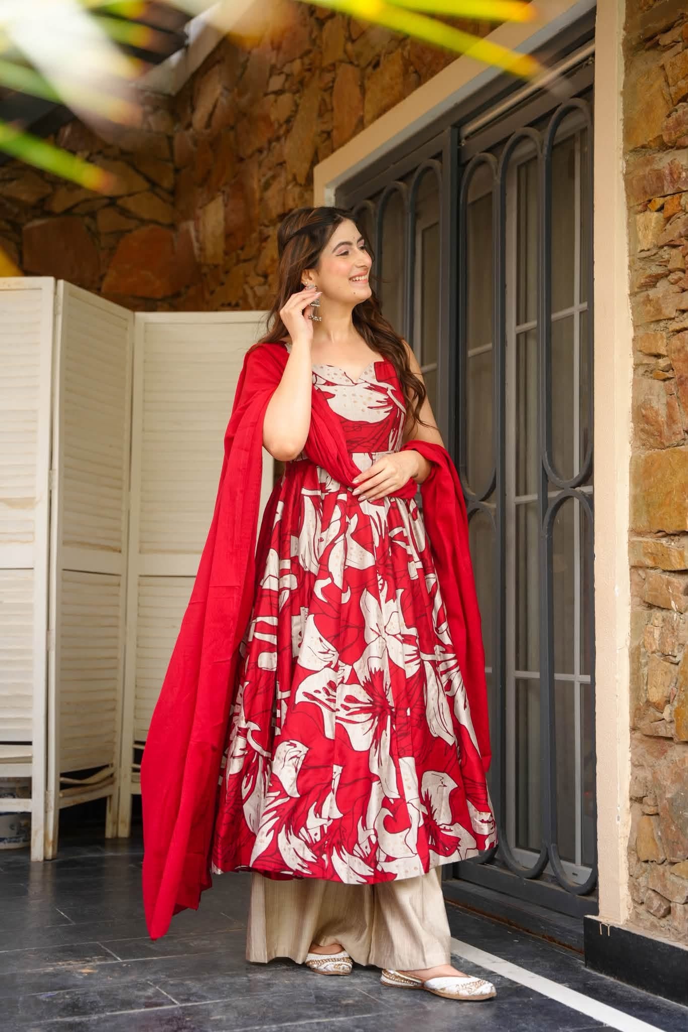 Aavira Floral Sleeveless Cotton Suit Set
