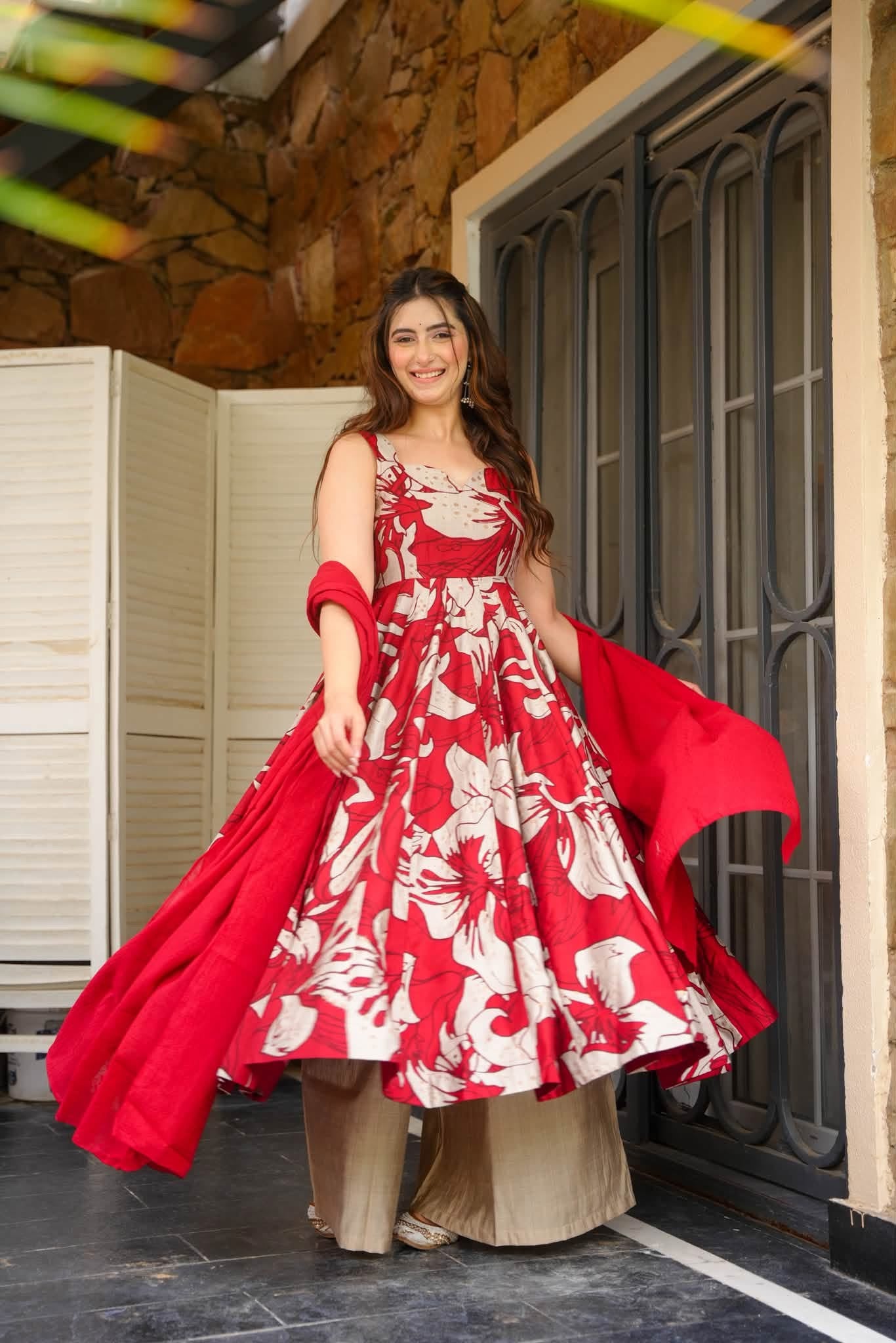 Aavira Floral Sleeveless Cotton Suit Set
