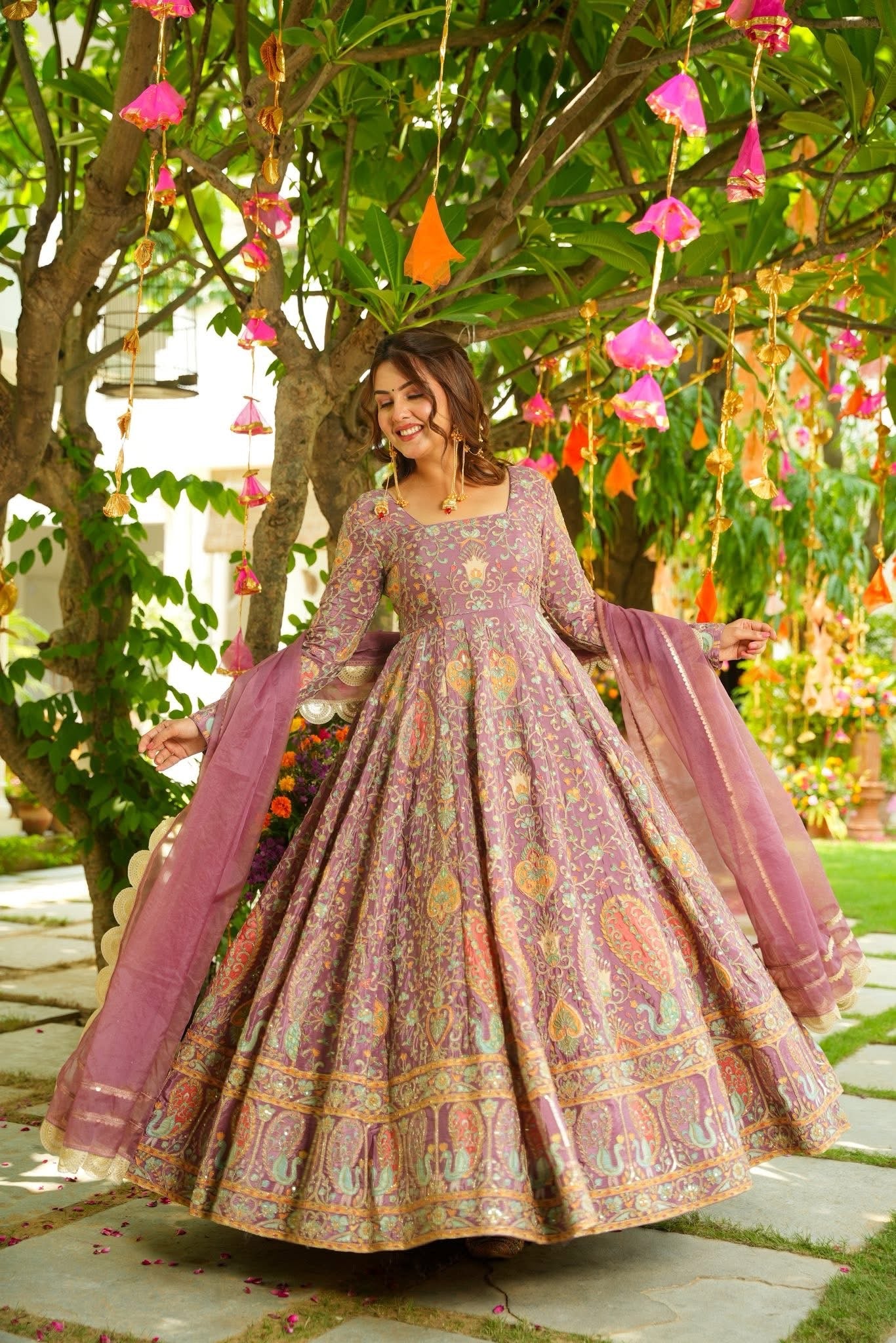 Nerina Embroidered Heavy Maxi Set