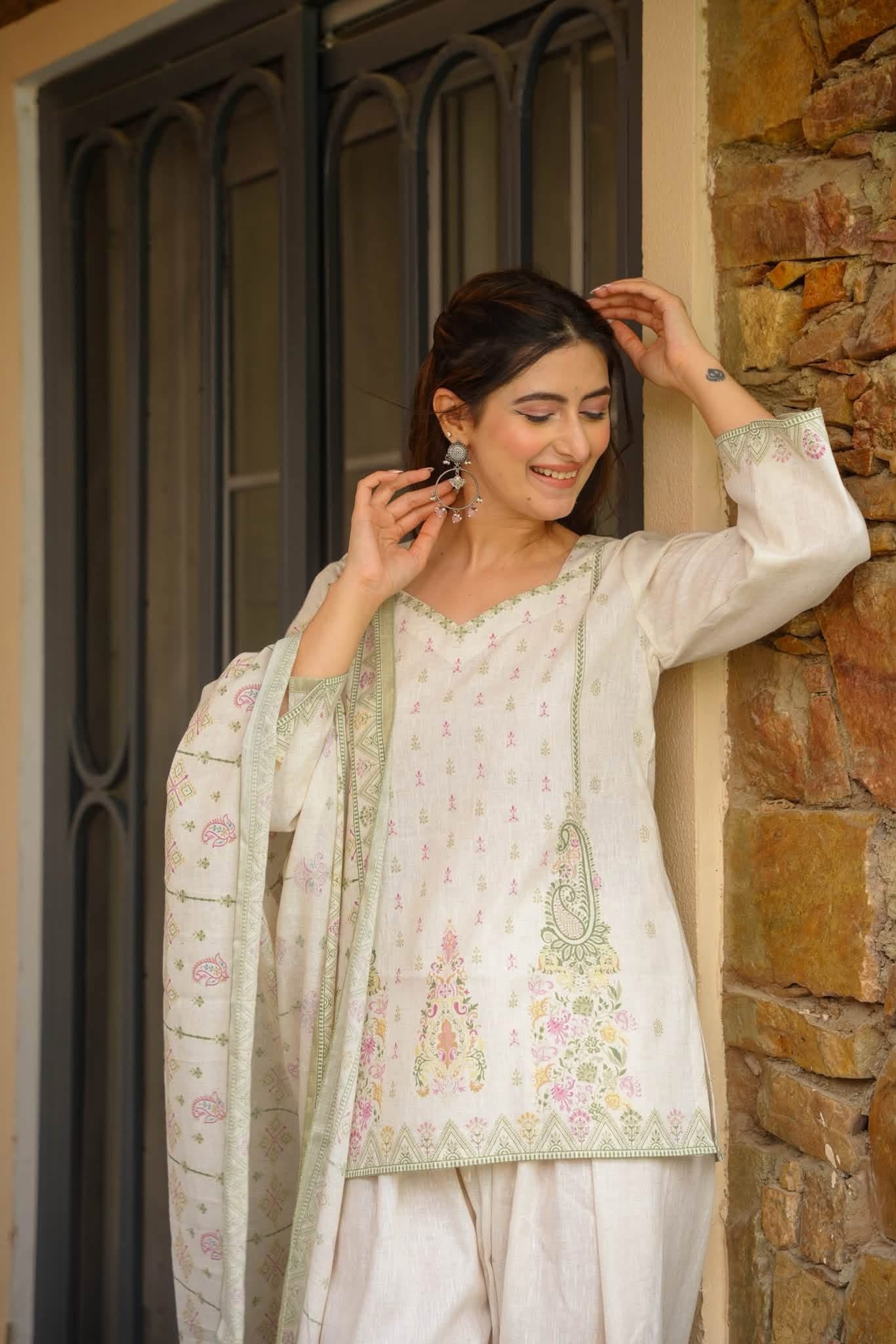 Shweta White Farshi Salwar Set