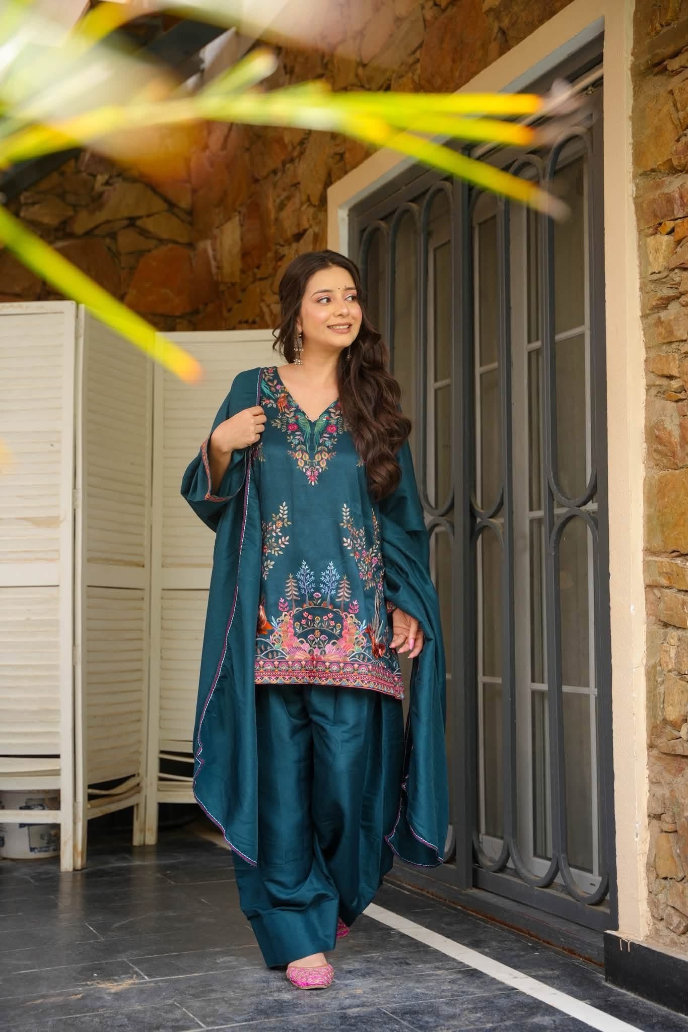Mahrokh Embroidered Farshi Salwar Set