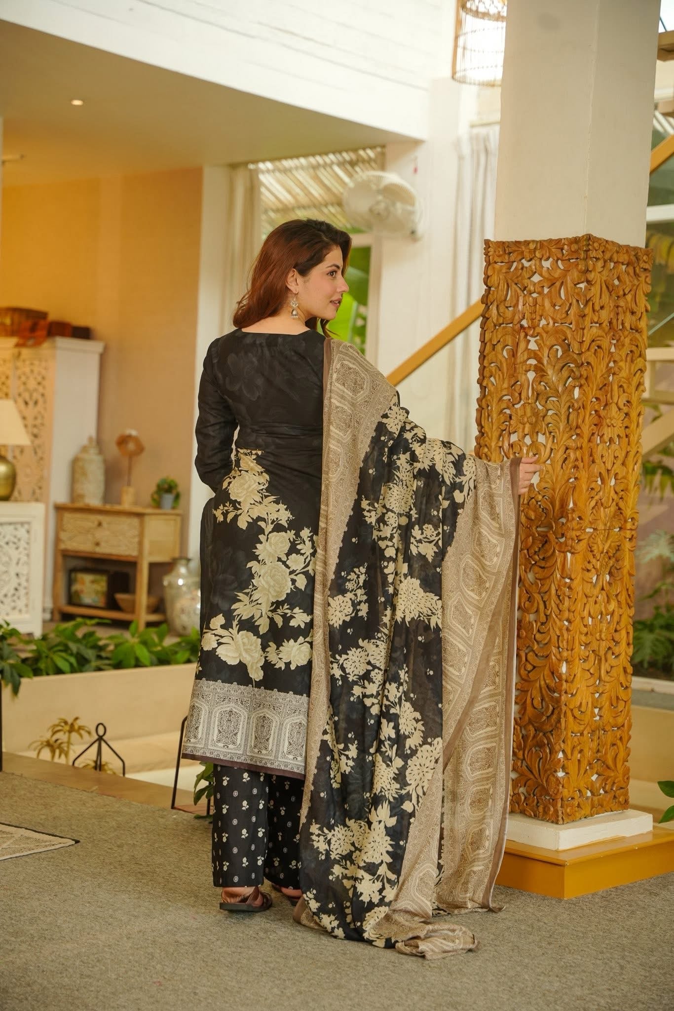 Ritu Black Floral Kurta Set