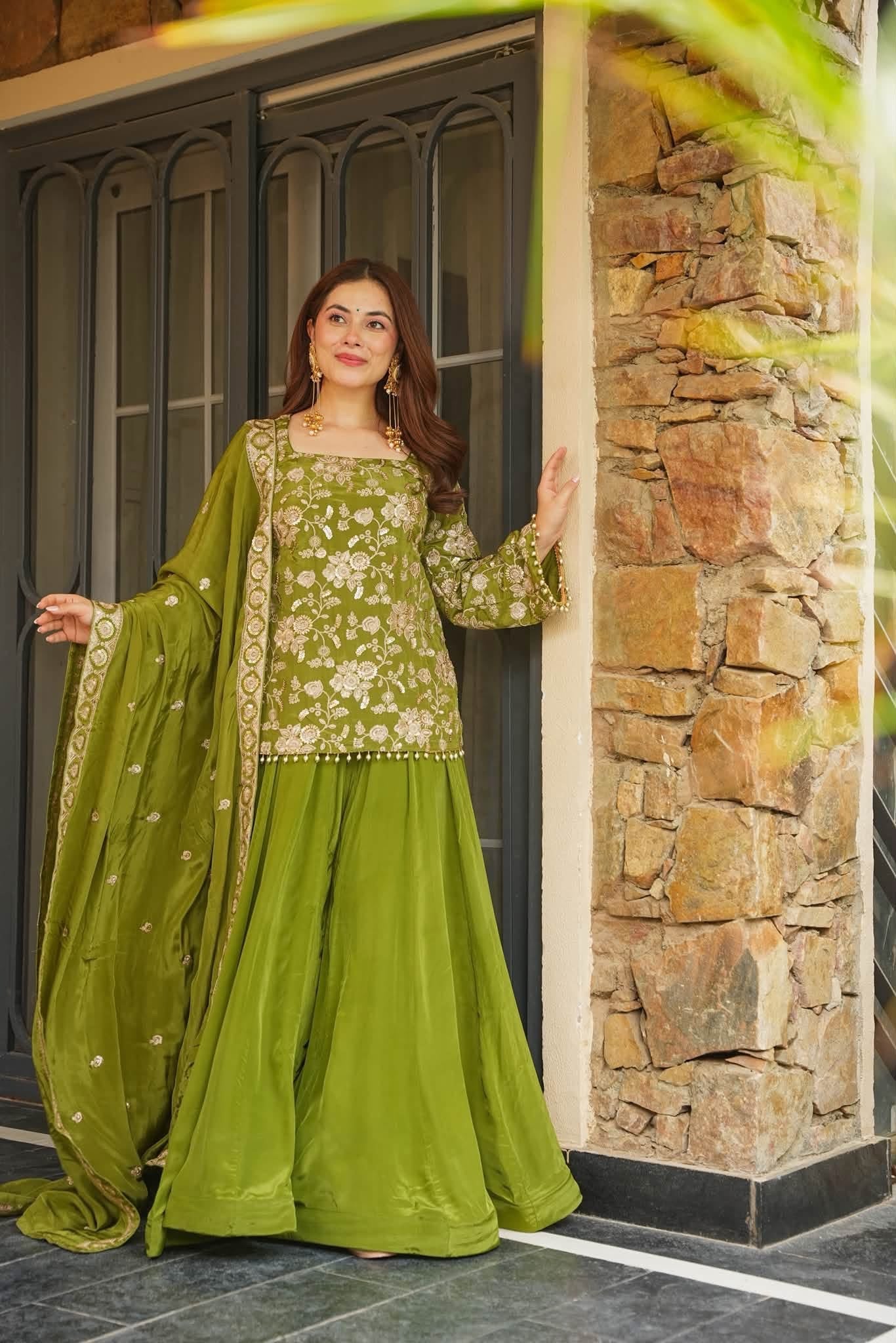 Ruhina Heavy Embroidered Kurta Set
