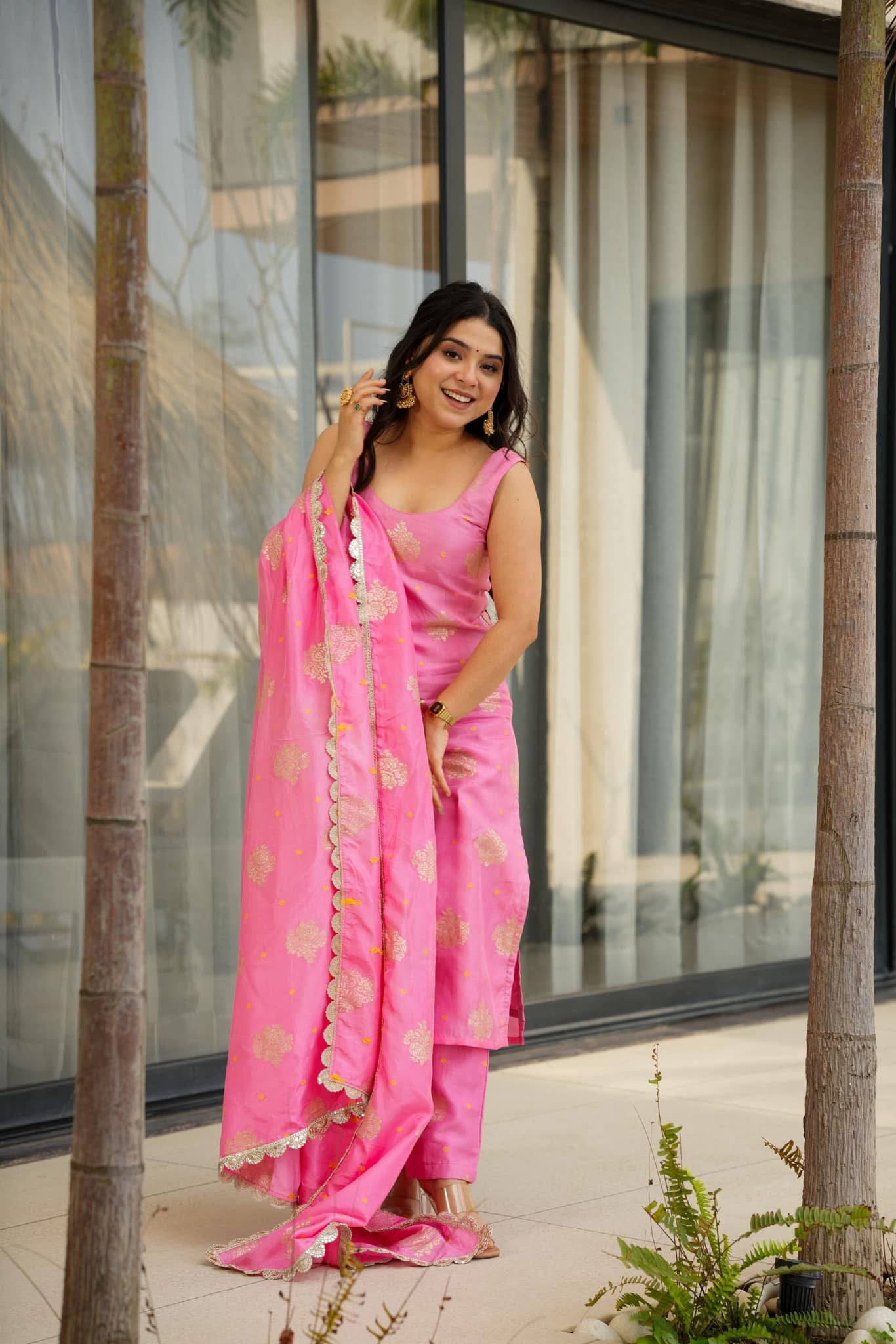 Roshni pink silk kurta set