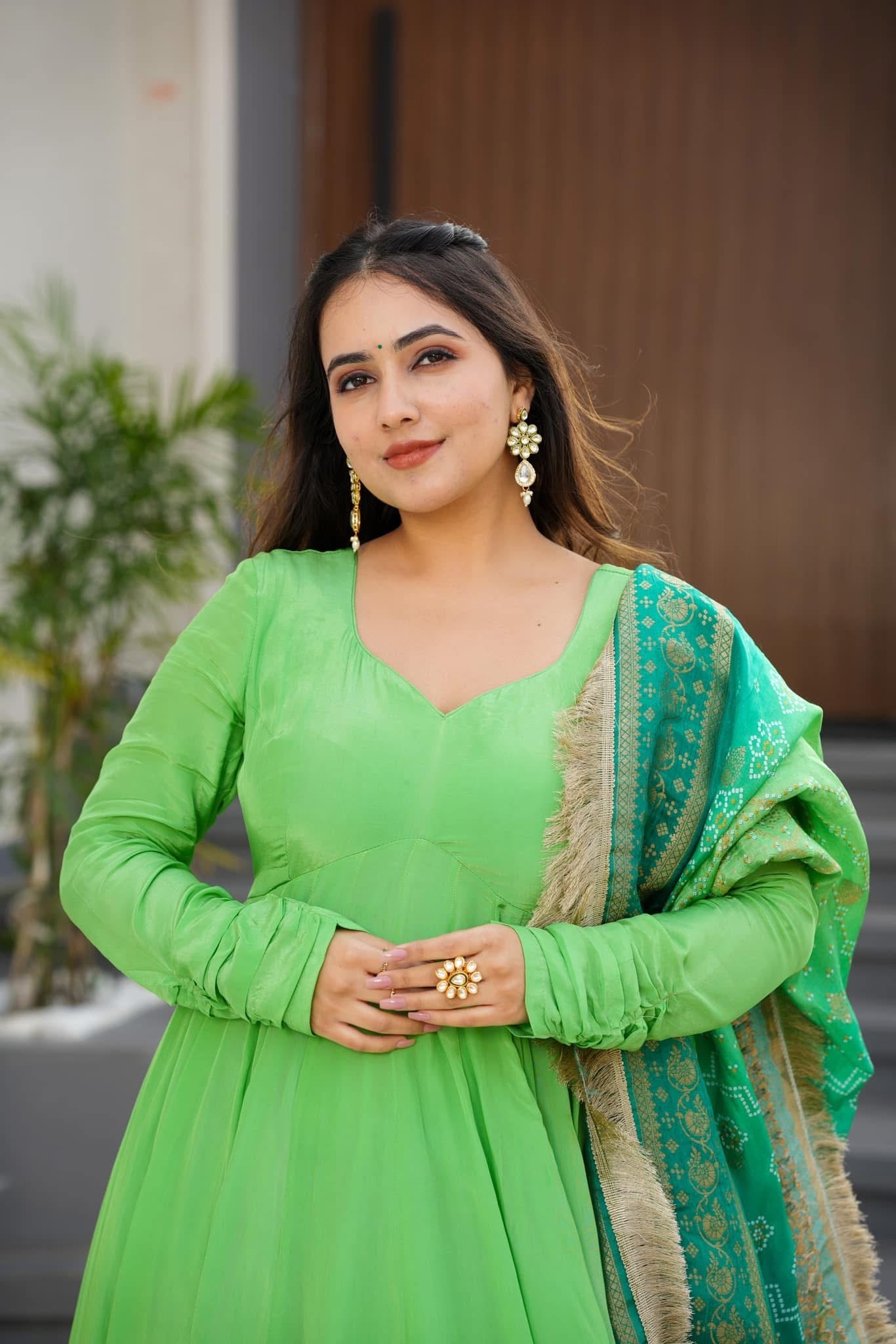 Zainab green crepe suit set