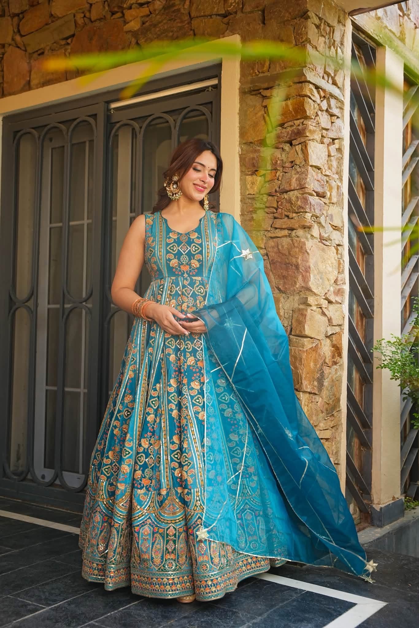 Niloufar Blue Heavy Maxi Set