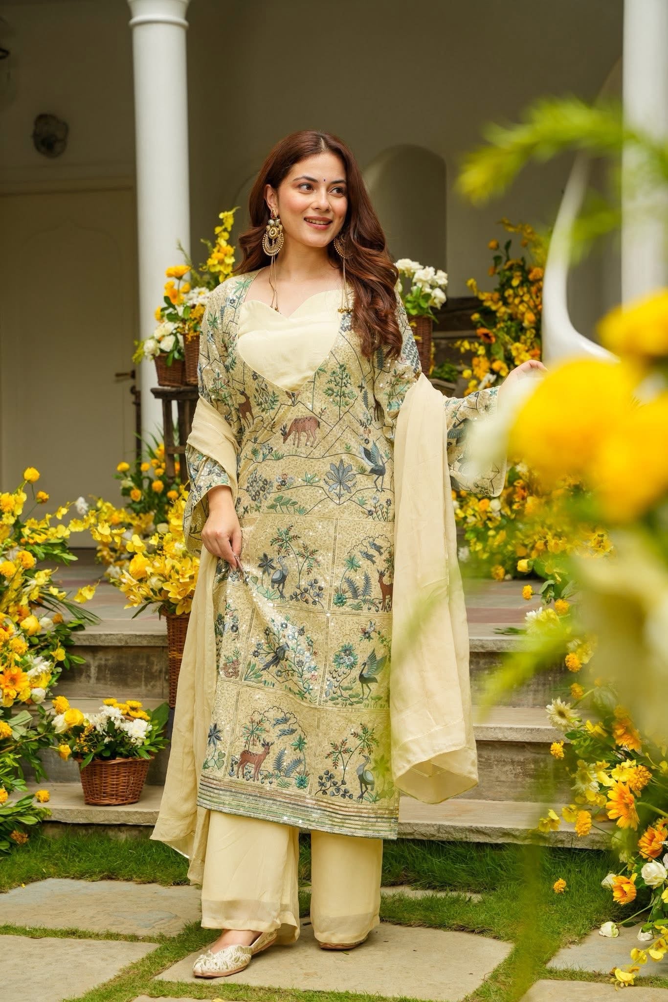 Chaitali White Festive Kurta Set