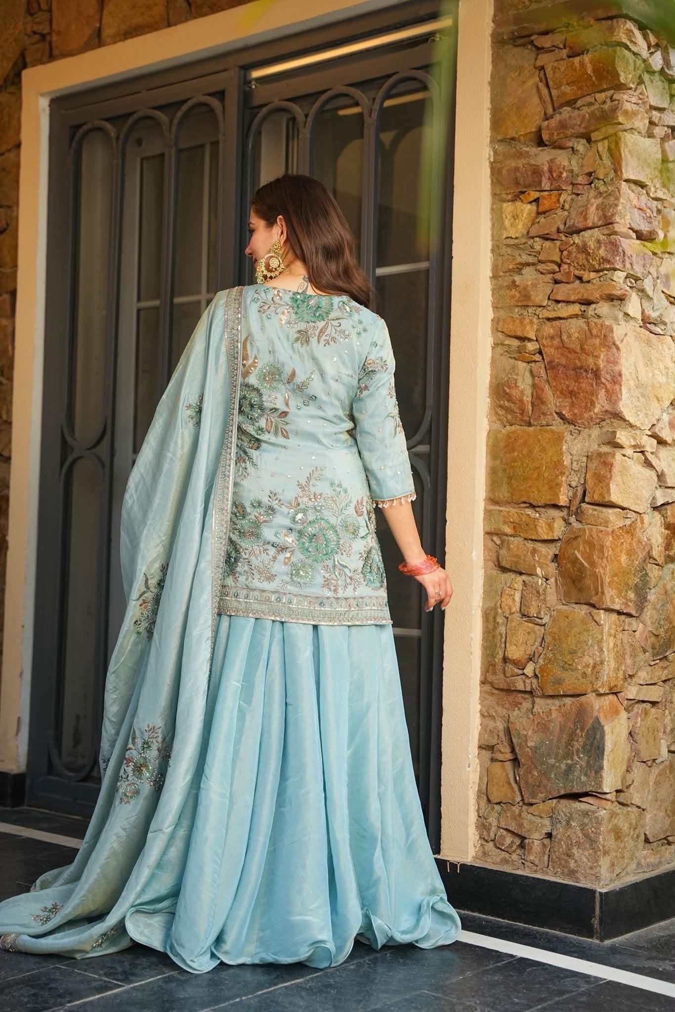 Roshira Glow Heavy Embroidered Kurta Set