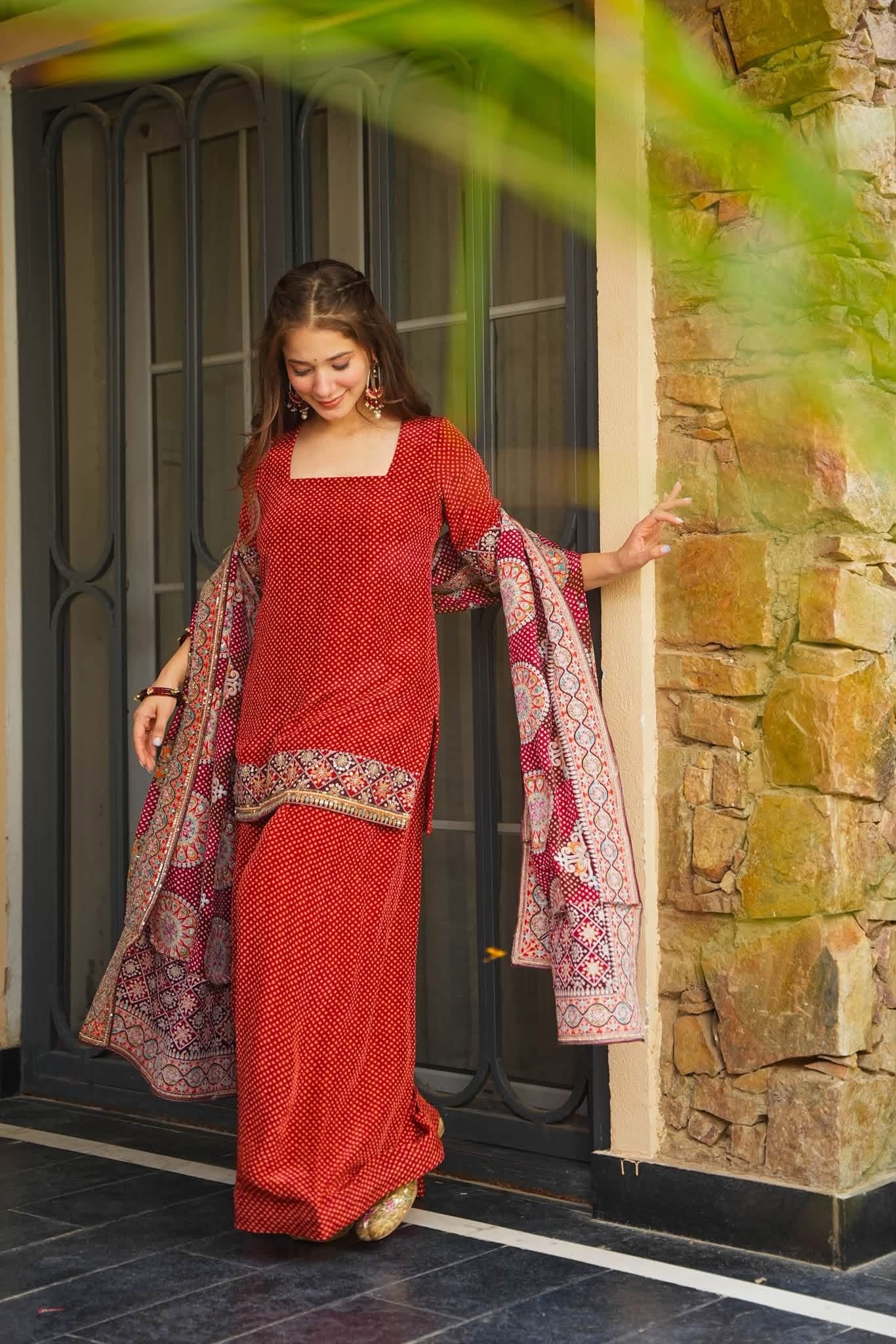 Inayat Elegant Dot Kurta Set