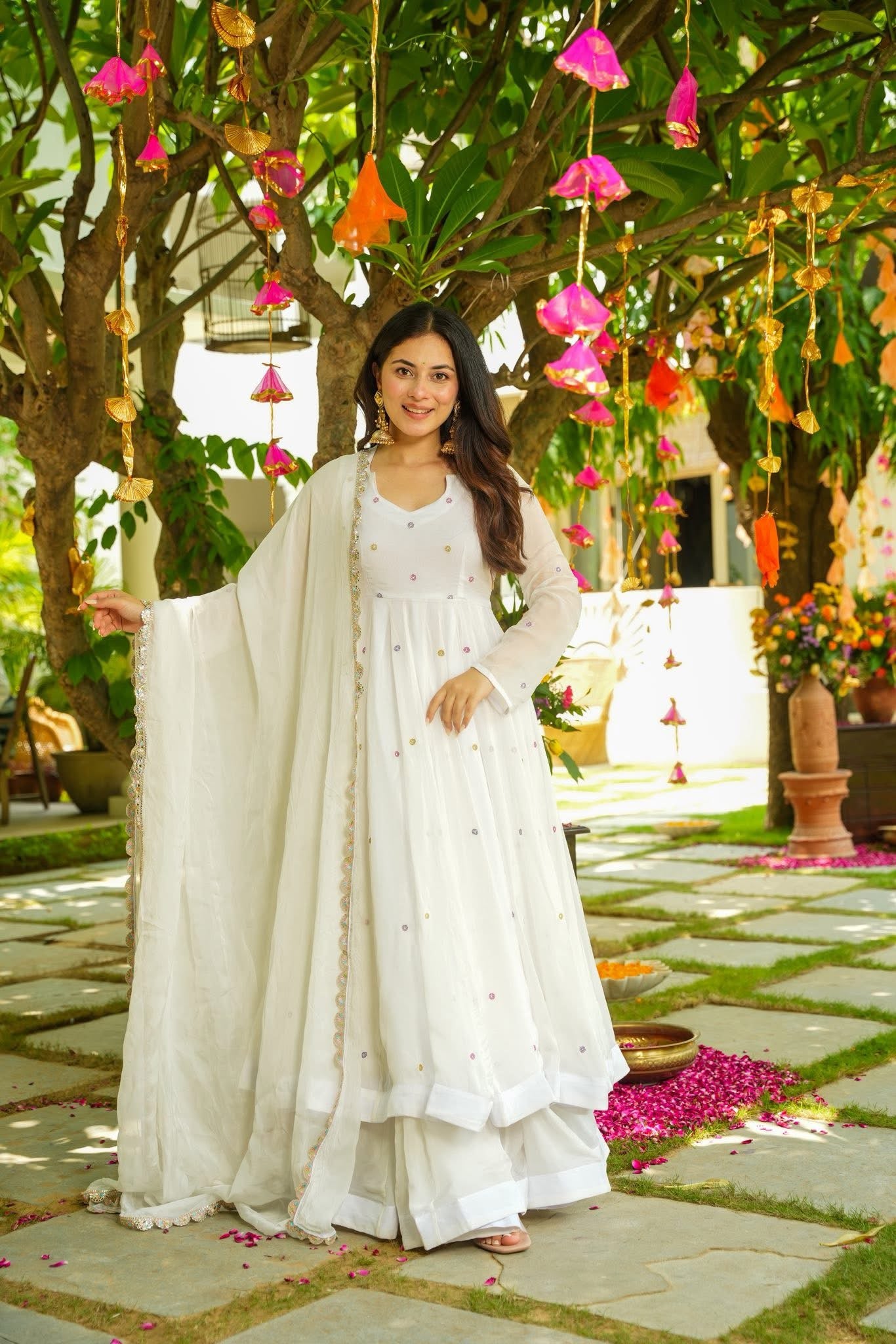 Nivara White Embroidered Organza Anarkali Suit Set