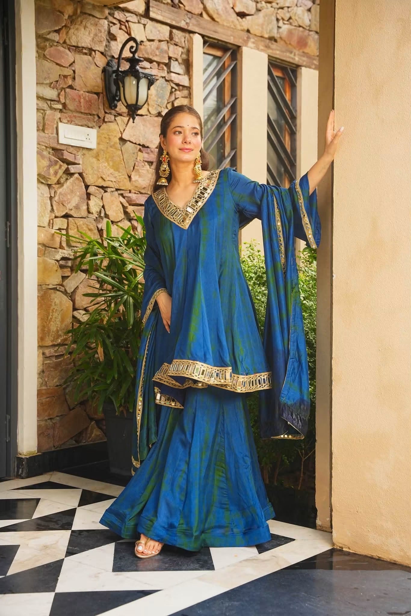 Neyra Bloom Heavy Silk Suit Set