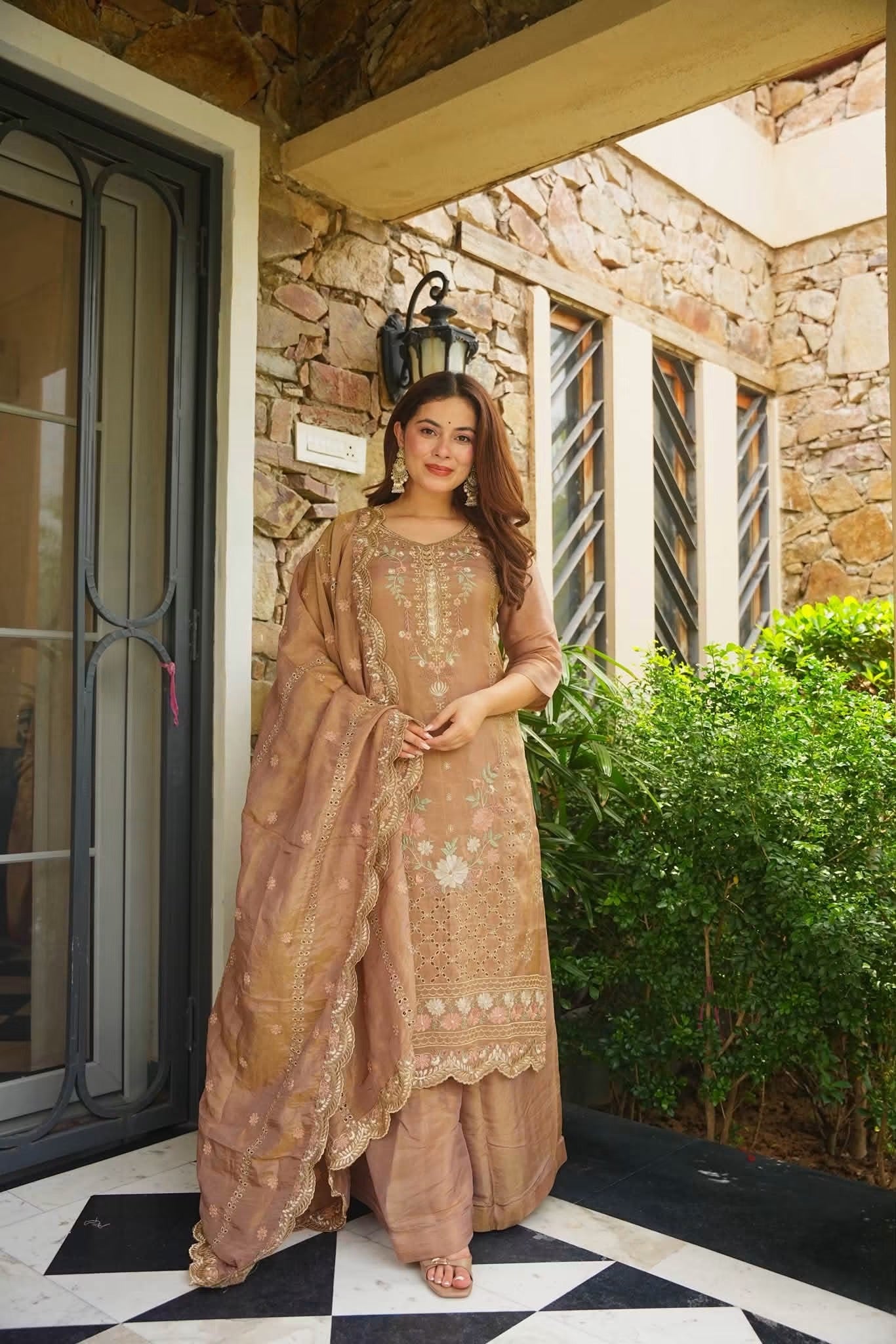 Vanyaara Heavy Straight Kurta Set