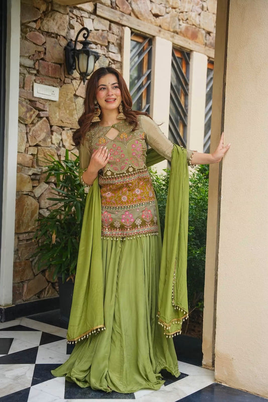 Somika Shine Heavy Embroidered Kurta Set